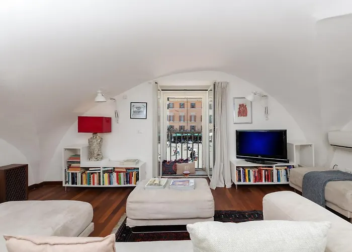 New! Amazing Piazza Navona View Apartment