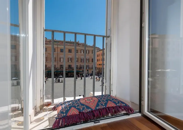 New! Amazing Piazza Navona View Apartment Rom